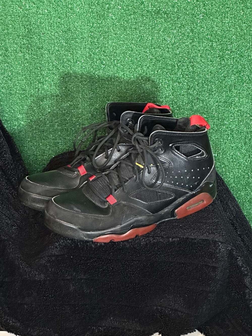 Jordan Flight Club 91 Black Varsity Red Dandelion 555475-067 Men Size 10